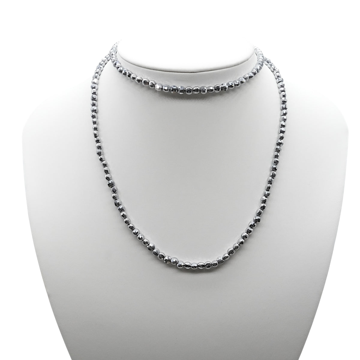Collier sautoir 70 cm Hématite electroplaquée argenté 4 mm CHA-7 - Foliesbijoux