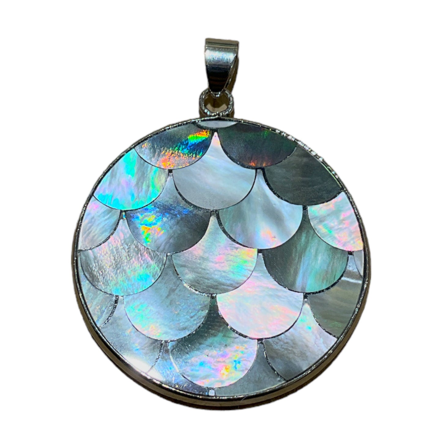 Pendentif écaille en nacre - Foliesbijoux