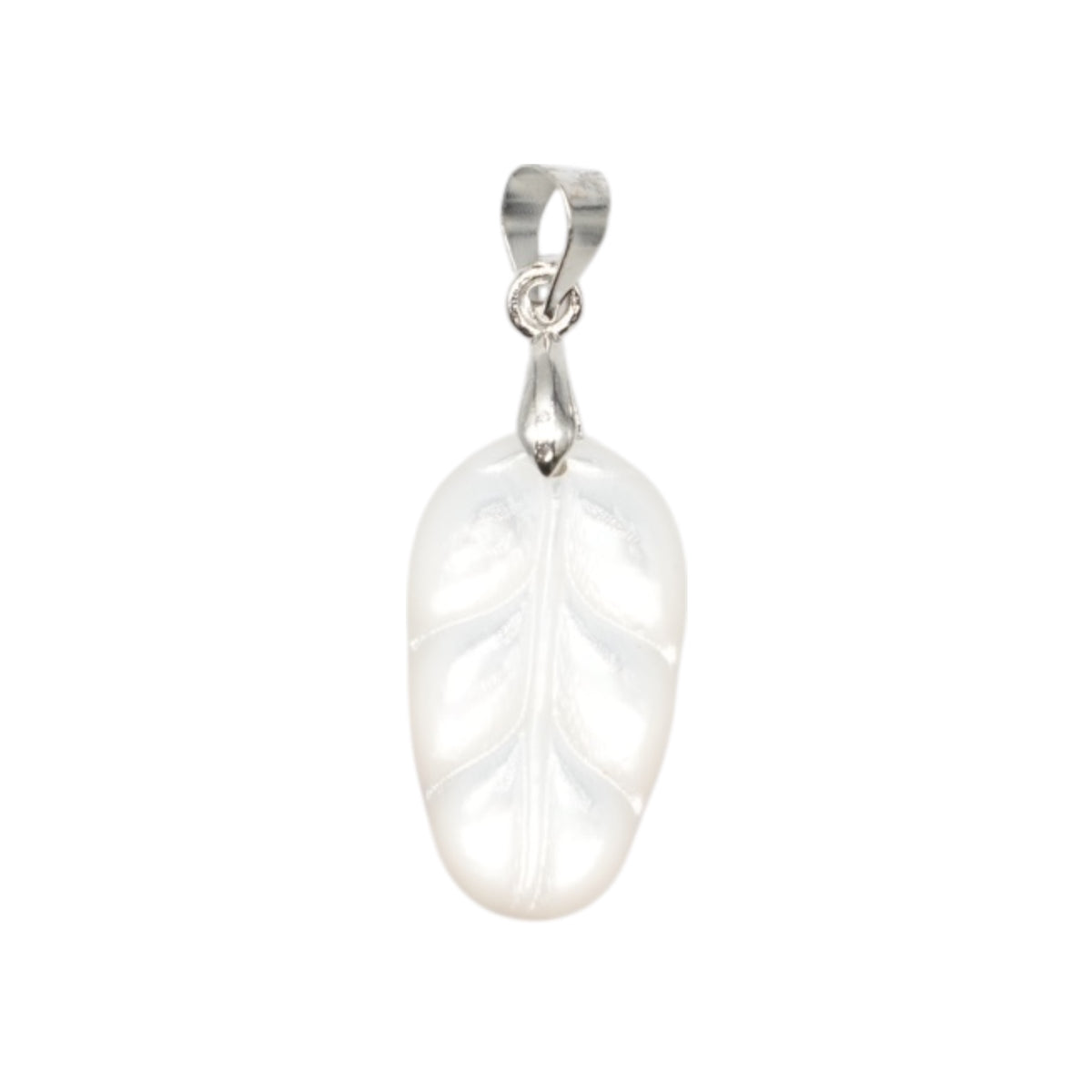 Pendentif feuille en nacre 1x2 cm