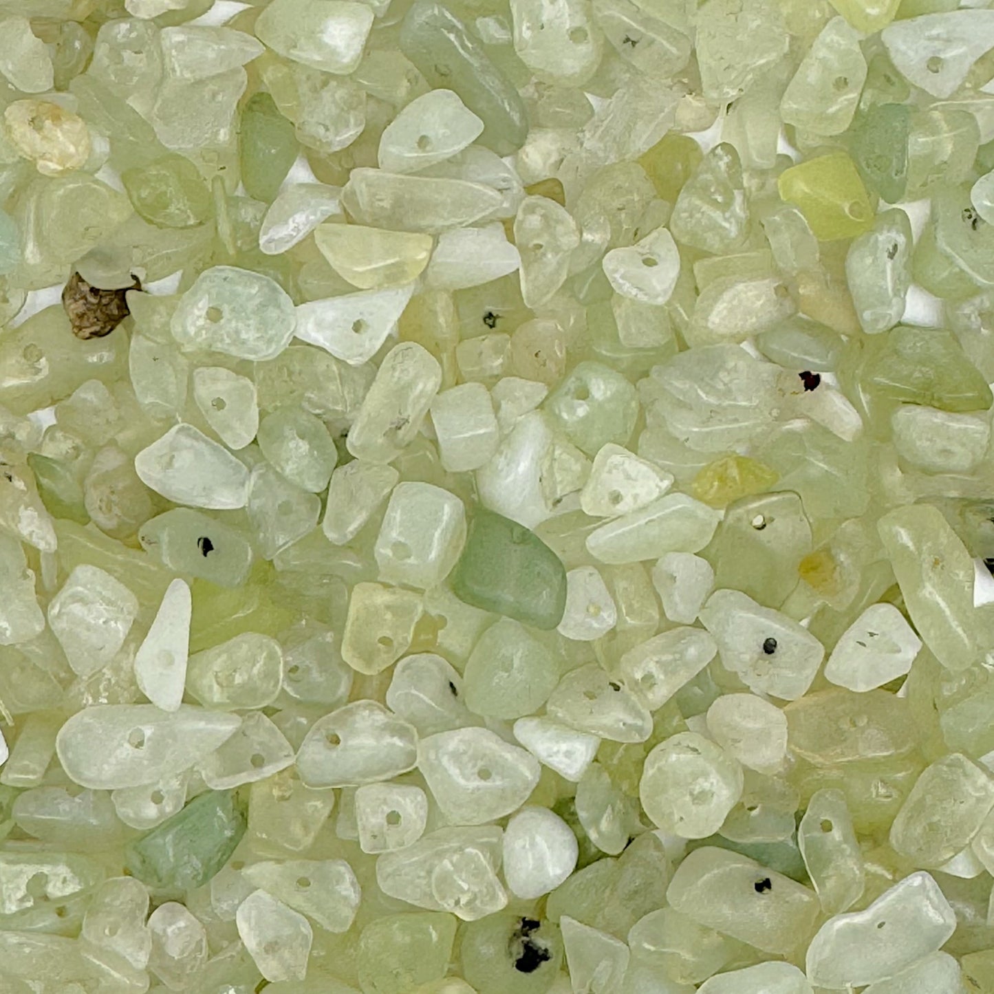 Mini pierre percé en Jade de Chine - Foliesbijoux