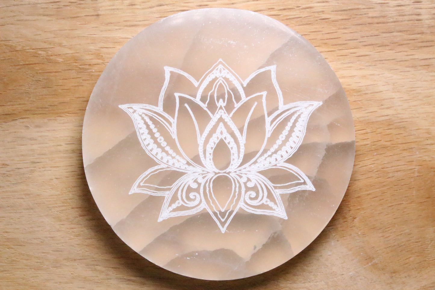 Plaque Lotus en sélénite - Foliesbijoux