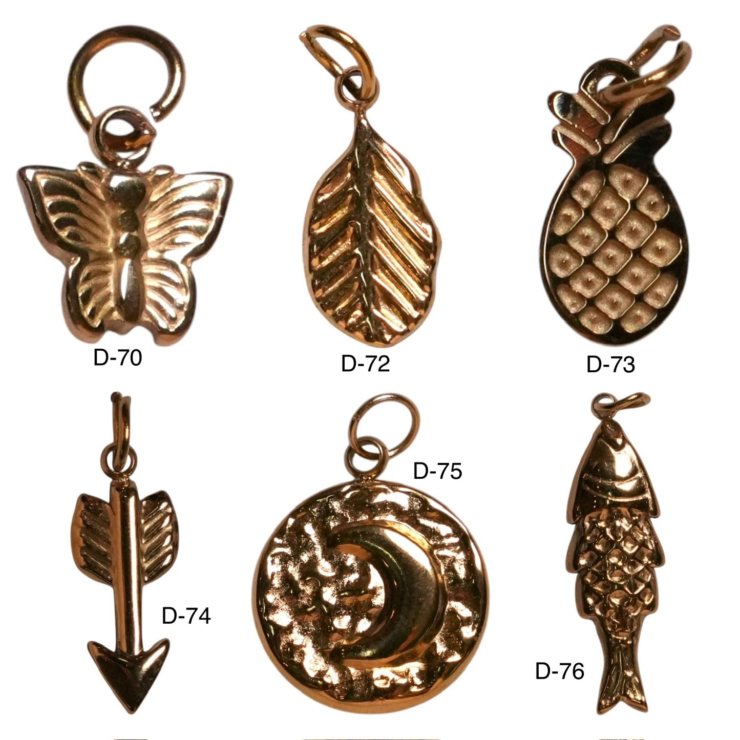 5 Breloques/Pendentifs en acier inoxydable dorée (6 modèles disponible)