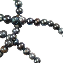 Load image into Gallery viewer, Collier en perles d’eau douce noire N-4
