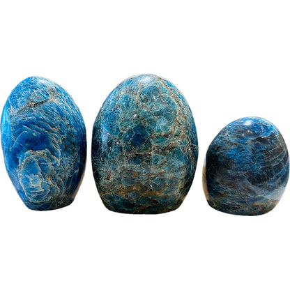 Apatite bleue forme libre