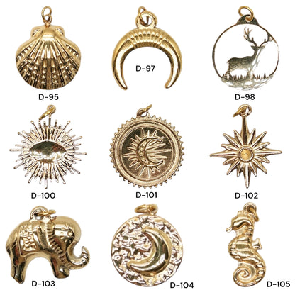 5 Breloques/Pendentifs en acier inoxydable dorée (9 modèles disponible)