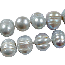 Charger l&#39;image dans la galerie, Collier en perles d’eau douce gris G-3
