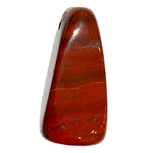 Pendentif forme triangle jaspe rouge percé sur le côté