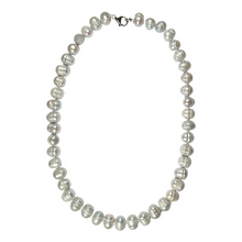 Load image into Gallery viewer, Collier en perles d’eau douce gris G-3
