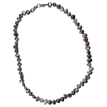 Load image into Gallery viewer, Collier en perles d’eau douce noire N-3
