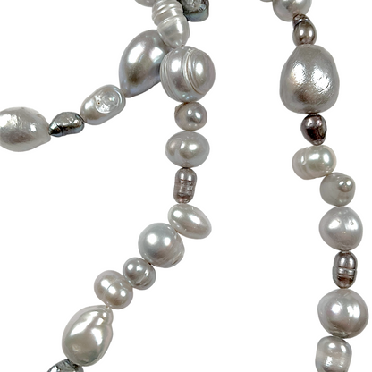 Collier en perles d’eau douce gris G-2