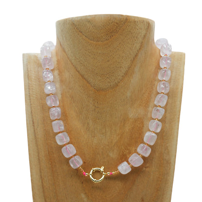 Collier ras de cou 42 cm 10 mm cubique boué acier inoxydable dorée (7 pierres disponibles)