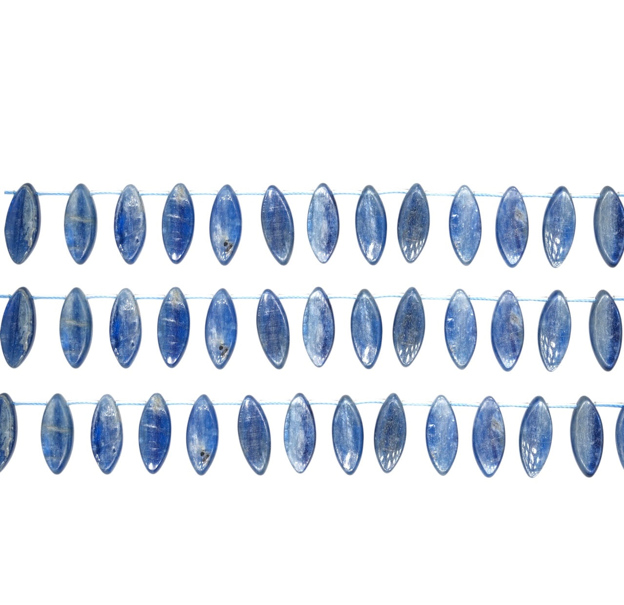 Fil de perle forme de goutte Cyanite bleue 10x23 mm