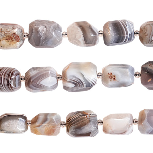 Fil de pierre forme libre Agate Botswana facetté 15x20 mm (référence 67)