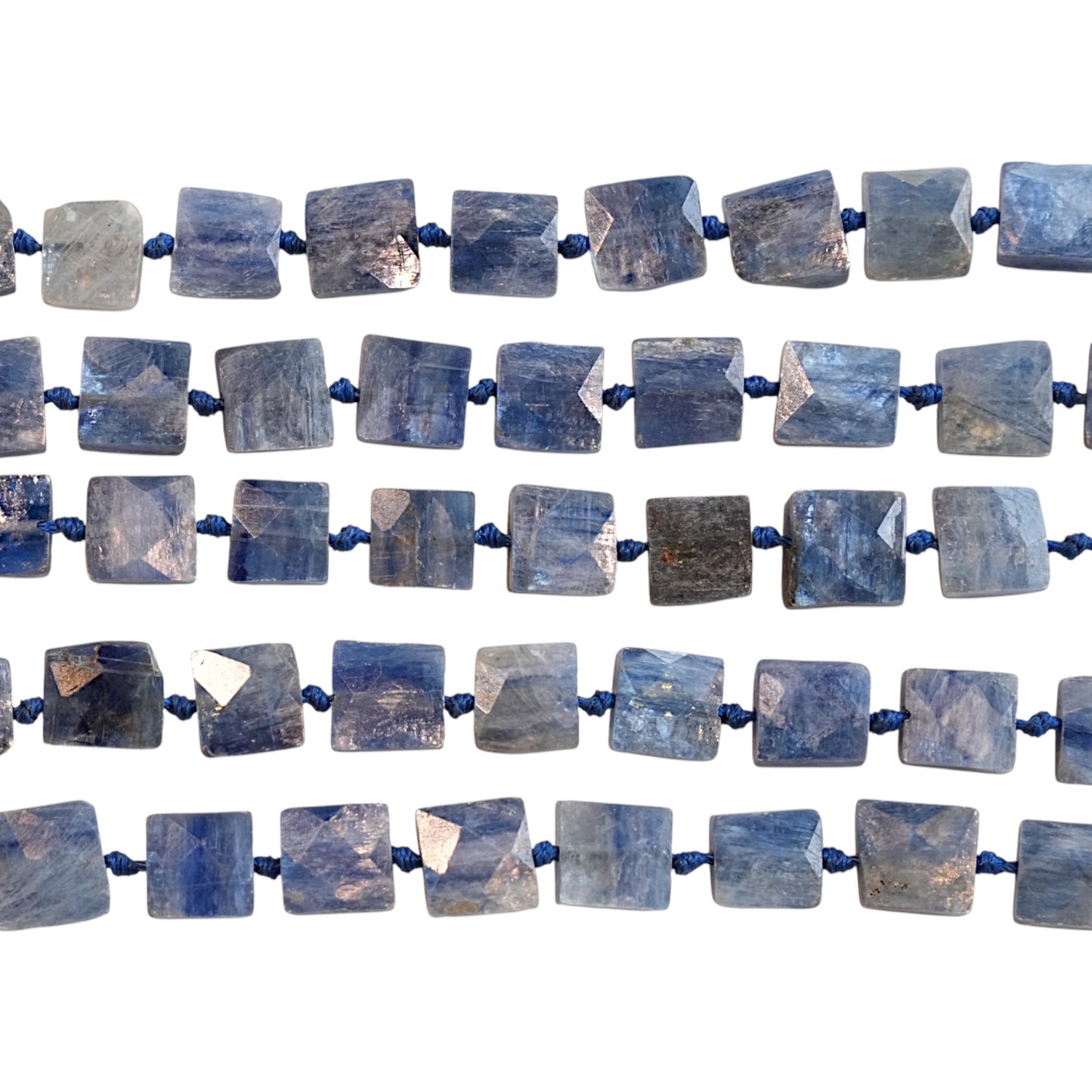 Fil de perle forme libre Cyanite bleue carré plat 9x9 mm (référence 75)