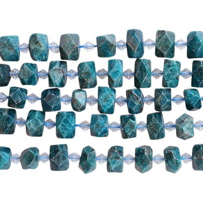 Fil de perle forme libre Apatite bleue 15x12 mm (référence 108)