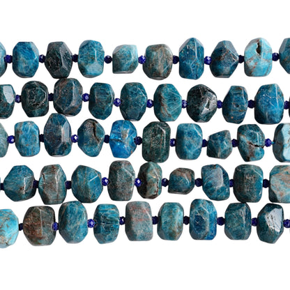 Fil de perle forme libre facetté Apatite bleue 13x18 mm (référence 111)