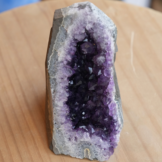 Amethyste AA+ (Lot 3) 725g 7x9.5x13.5 cm