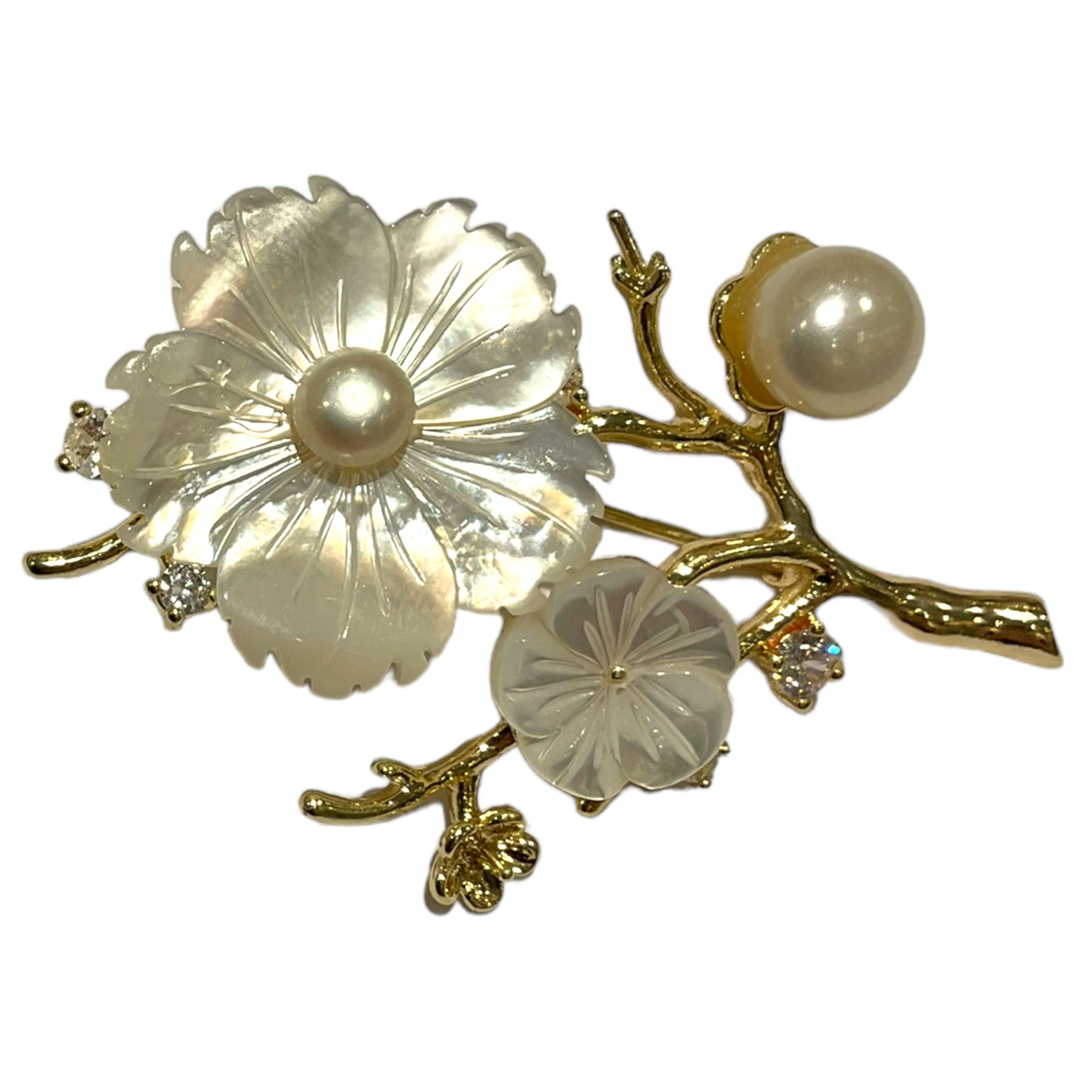 Broche fleurie