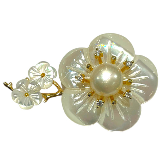 Broche fleuris