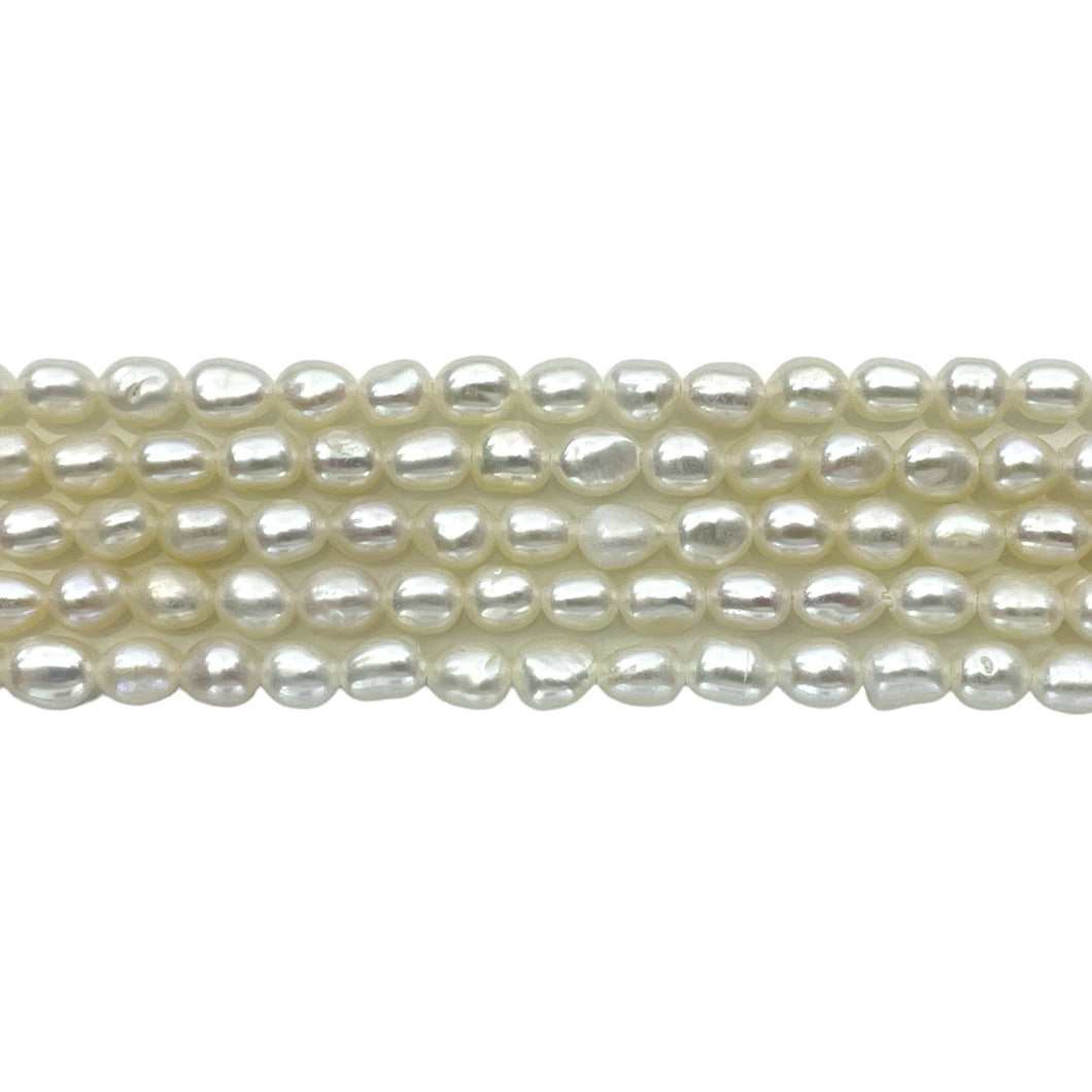 Fil de perle d’eau douce 3,8-4,2mm #35 36 cm