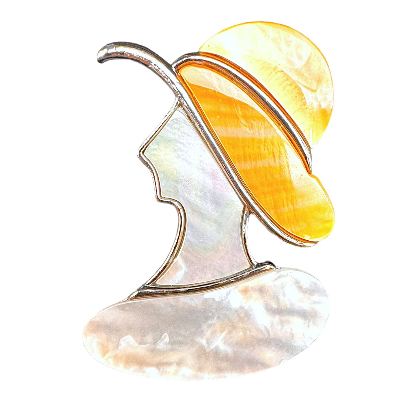 Broche dame au chapeau nacre dorée