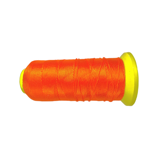 Bobine de fil en nylon orange fluo pour fabrication de collier