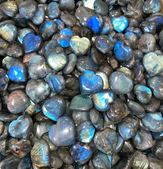 Coeur en Labradorite de madagascar