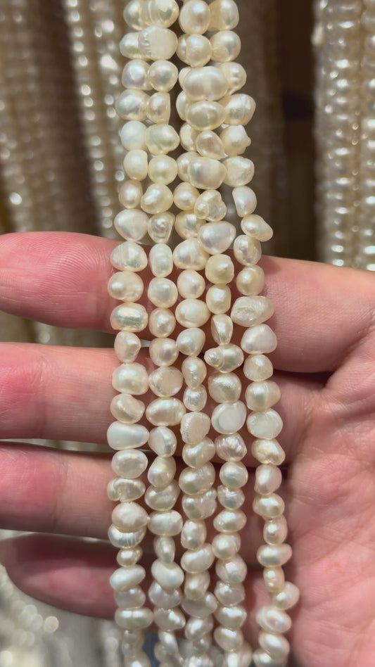 Fil de perle d’eau douce 4-5 mm [50]