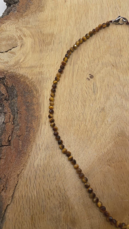 Collier facetté avec pendentif Oeil de tigre forme cœur acier inoxydable argenté