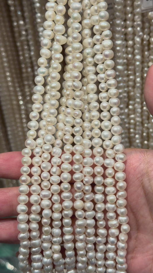 Fil de perle d’eau douce 4-5.2 mm [53]