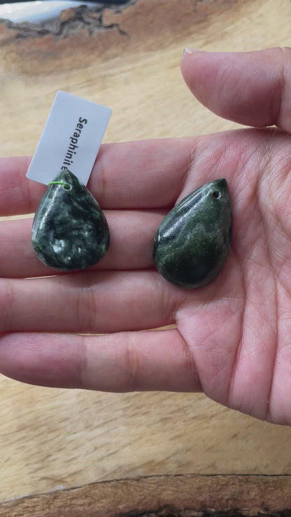Pendentif Seraphinite forme goutte percé devant (3 tailles disponible)