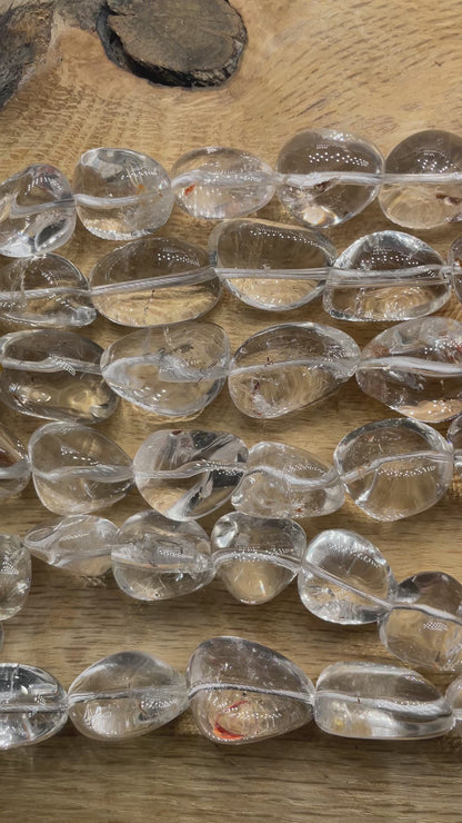 Fil de perle en Cristal de roche avec inclusion 25x15 mm