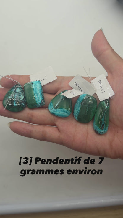 Pendentif en Chrysocolle avec malachite (forme aléatoire)