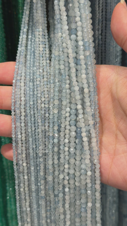 Fil de perles facettées Aigue marine