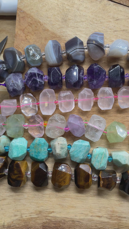 Fil de perle rectangle facetté en pierre naturelle 13x18 mm (12 pierres disponible)