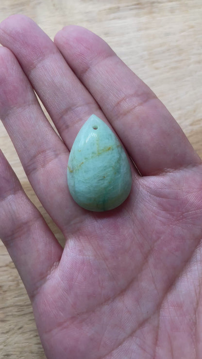 Pendentif Chrysocolle de Chine forme goutte percé devant