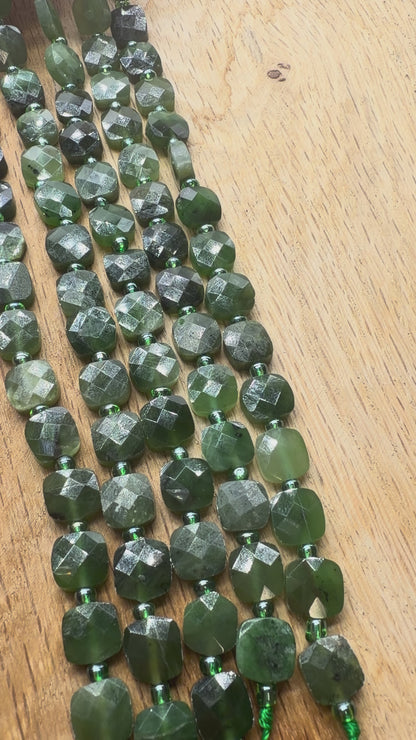 Fil de Jade nephrite carré facetté 8x8 mm