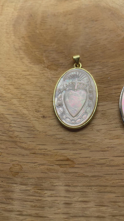 Pendentif oval Sacré-Cœur de Jésus en Nacre (protection spirituelle)