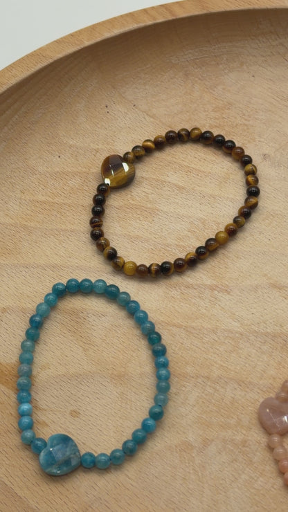 Bracelet enfant en perle & coeur AA