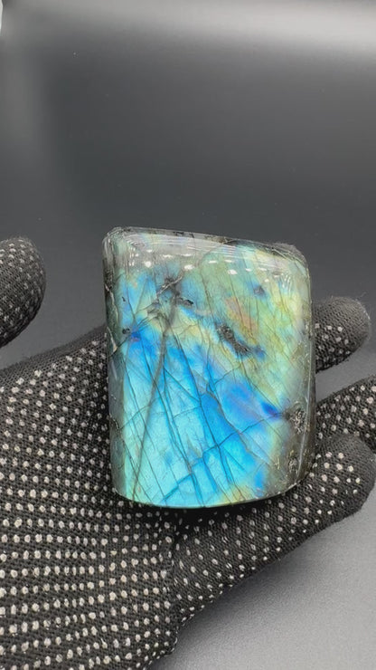 Labradorite flashy forme libre AAA 338g (Lot 6)