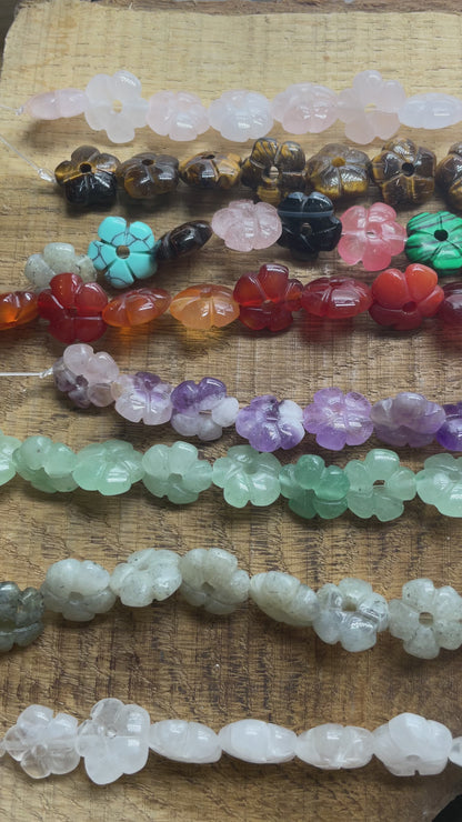 Fil de fleurs en pierre naturelle reference 42 — 14 mm (7 pierres disponible)