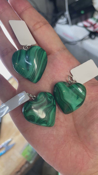 Pendentif Cœur en Malachite fait main (bombé des deux côtés)