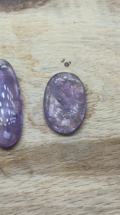 Pendentif Ametrine forme libre aléatoire percé devant