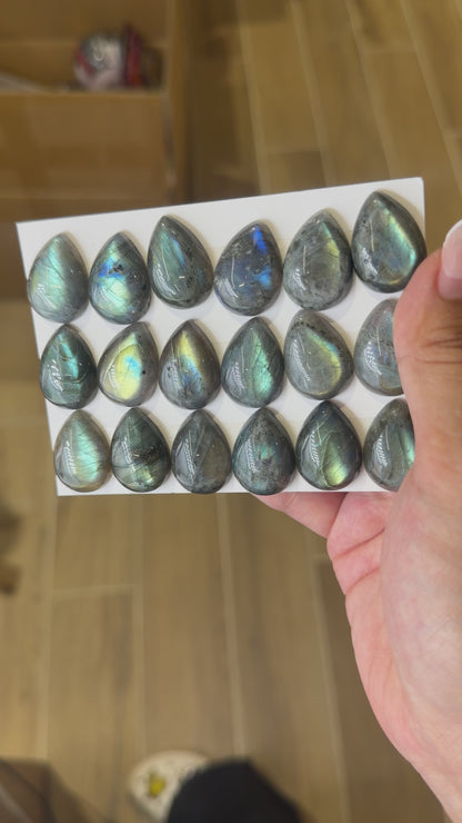 Lot de 18 pendentif Cabochon goutte Labradorite AAA 18x25 mm