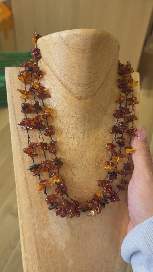 Collier 3 tours Ambre foncé pour adulte