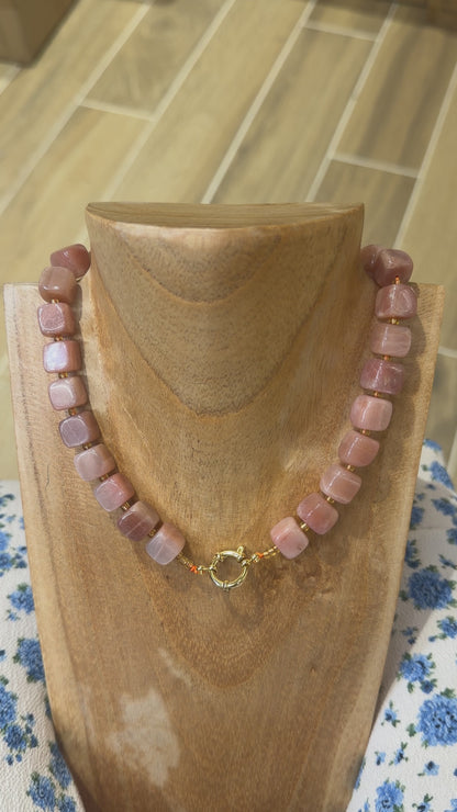 Collier ras de cou 42 cm 10 mm cubique boué acier inoxydable dorée (7 pierres disponibles)