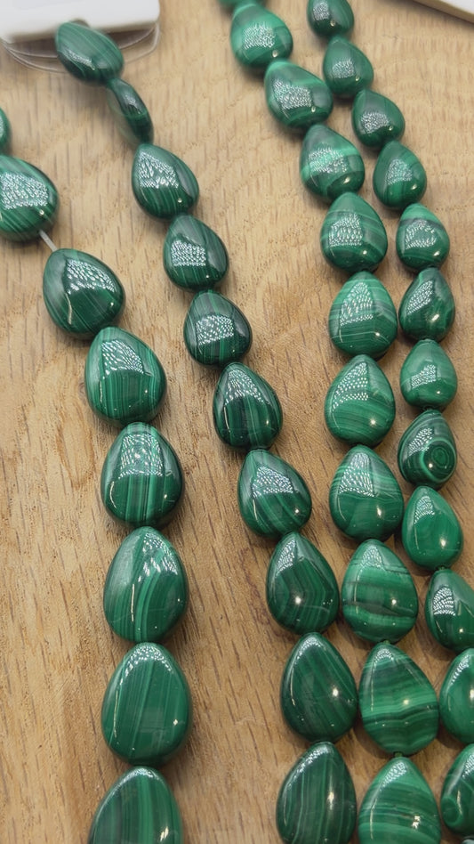 Fil de perles Malachite forme goutte (4 tailles disponible)