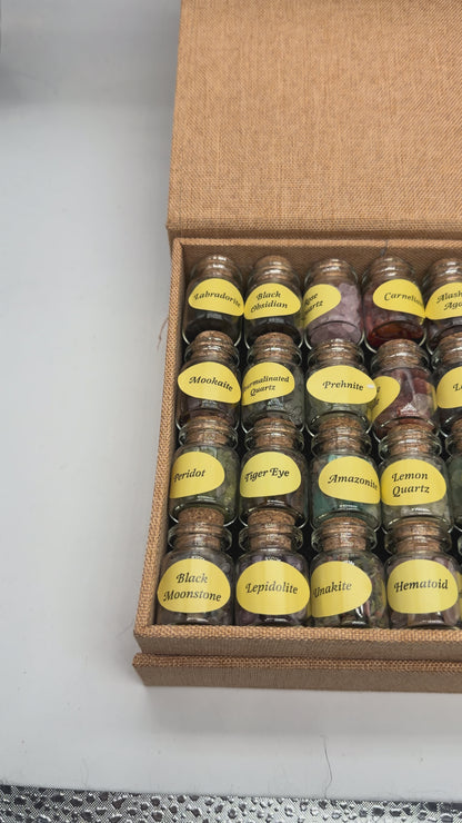 Boîte “Mystic Crystal Vials” – Coffret de 40 Fioles de mini pierre Nnturelles