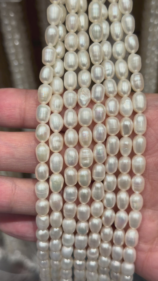 Fil de perle d’eau douce 4-5 mm [62]