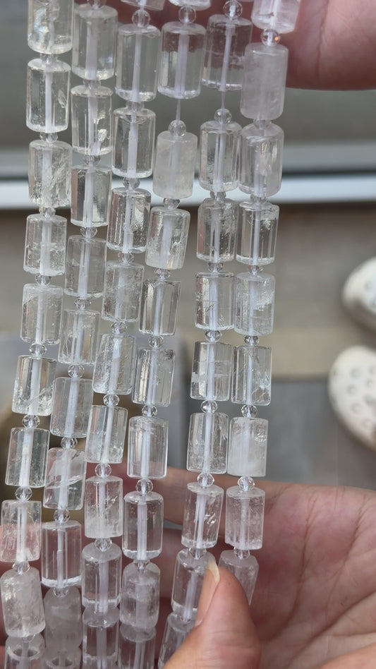 Fil de perle forme libre Cristal de roche tube cylindrique 10x14 mm (référence 15)